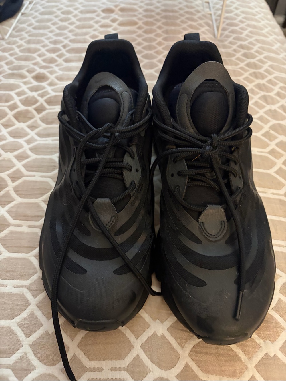 Nike Black Sneakers 9.5